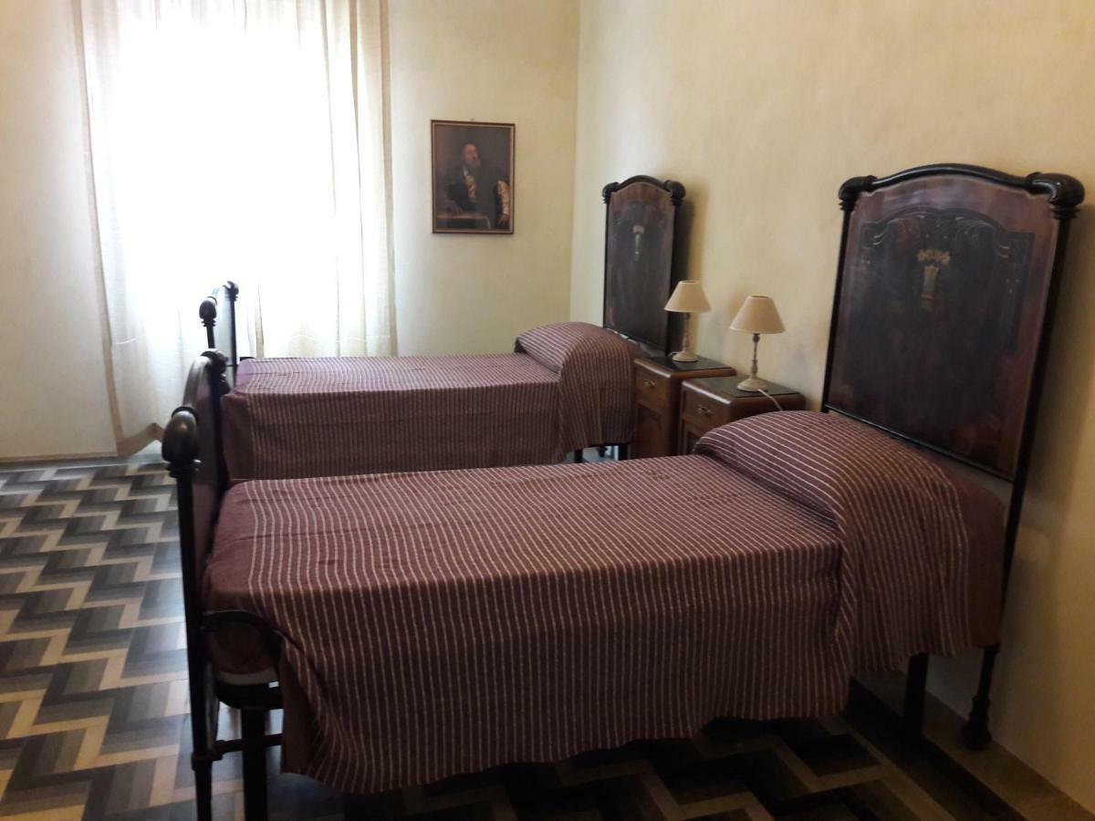 Apartament La Mascarella Alba  Zewnętrze zdjęcie