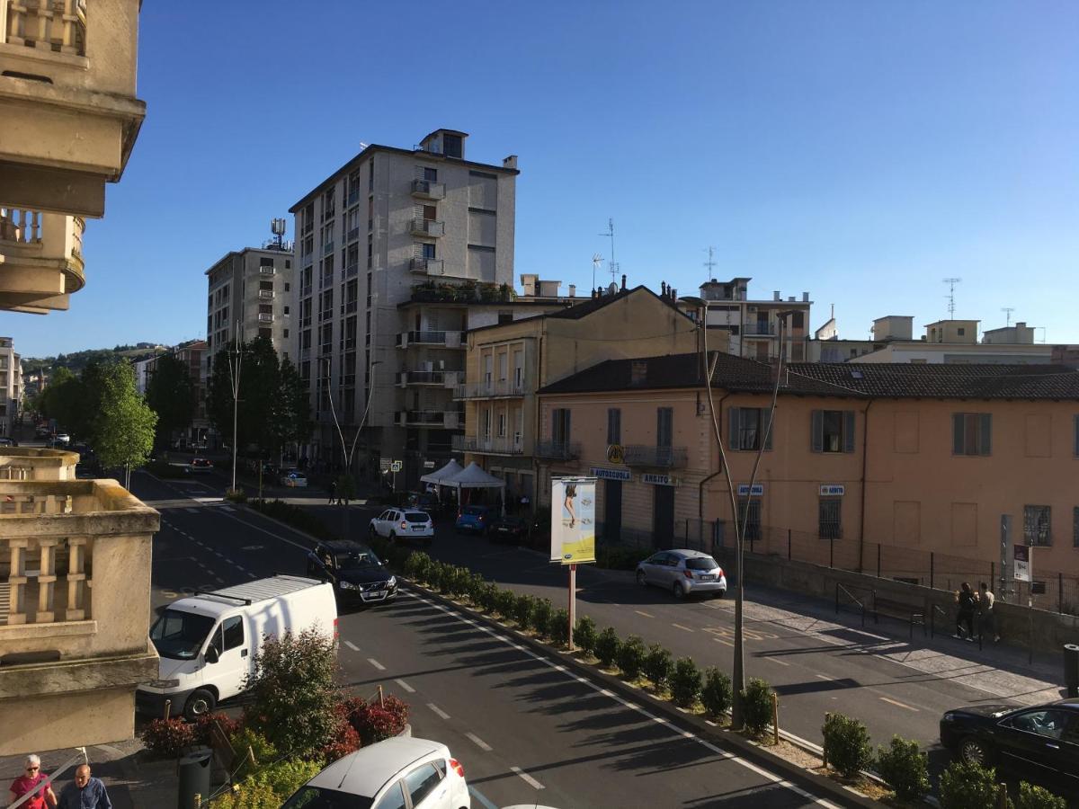Apartament La Mascarella Alba  Zewnętrze zdjęcie